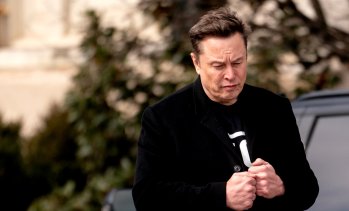 Книжата на SpaceX достигнаха най-високотот си ниво от юни и отново направиха Мъск трилионер
