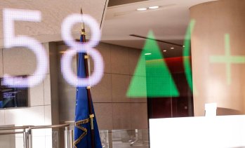 Промишлените и автомобилните компании изведоха европейските пазари до ръст в четвъртък