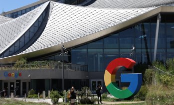 По-слабите приходи на Alphabet отново разпалиха опасенията за прекомерните AI разходи