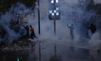 Ще успее ли Европа да преодолее дълговия и политически натиск?