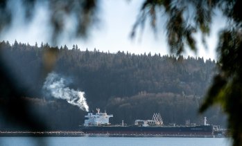 Завземането на венецуелския петрол от Тръмп тласка китайските рафинерии към Канада