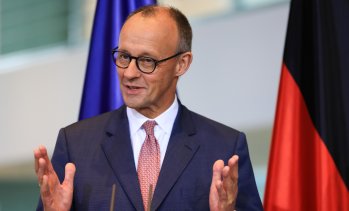 Управляващите партии в Германия постигнаха компромис за военната служба