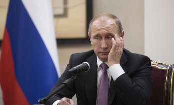 Глобалната мрежа от приятели на Владимир Путин започва да се къса