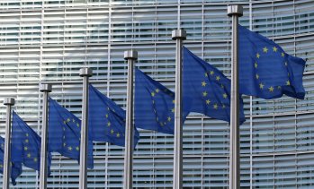 ЕС се ангажира с 10 млрд. евро за изграждането на 7 гигафабрики за изкуствен интелект