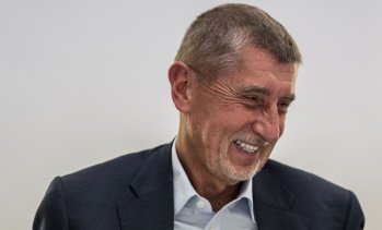 Прозападната опозиция в Чехия победи популисткия премиер в изборите за Сената