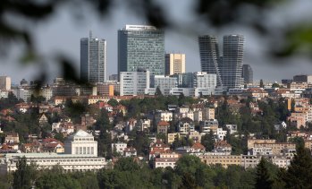 Местни инвеститори контролират чешкия имотен пазар и се разширяват в чужбина
