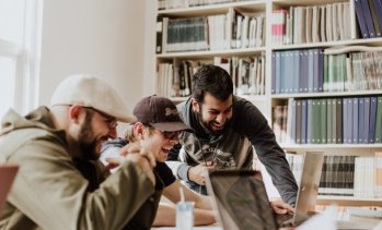 Лихвата по кредити на студенти и докторанти ще е най-много 3%