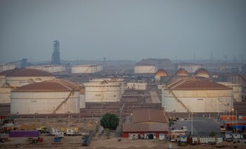 Страните от Персийския залив в ОПЕК увеличават производството на петрол през юли
