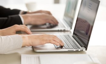 Обучението по професии у нас продължава да е слабо обвързано с реалния трудов пазар