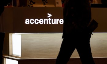 Accenture надхвърли прогнозите за тримесечните приходи благодарение на технологичните клиенти