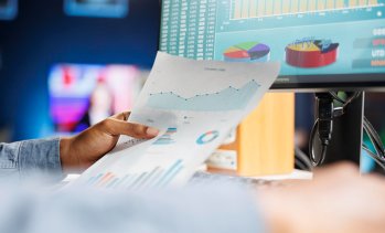 Анализа Узарди: Живеем в епоха на преходи – несигурността ще остане новата норма