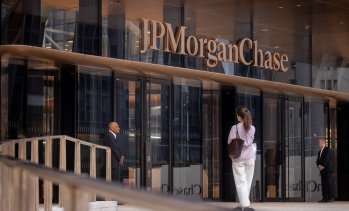 Приходите от търговия помогнаха на JPMorgan да даде силен старт на сезона на отчетите