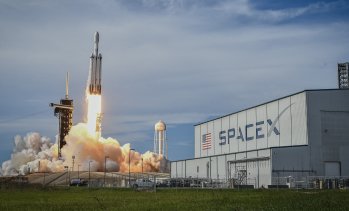 SpaceX търси 40 млрд. долара за още чипове от Nvidia