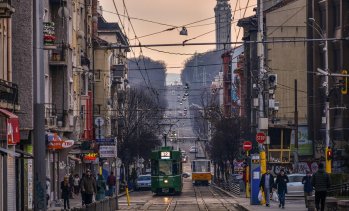 България е трета в ЕС по годишен спад на индустриалното производство през февруари