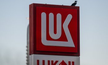 Chevron проучва възможността да придобие международните активи на „Лукойл“