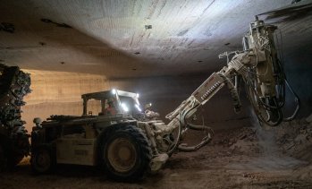 Преговорите за климата се насочват към рисковете от добива на критични минерали