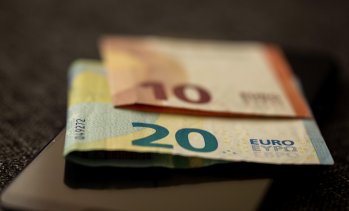 България е сред страните в ЕС с най-малка данъчна тежест при заплатите