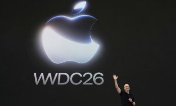 Инвеститорите в Apple реагираха сдържано на новия асистент Siri и AI платформата