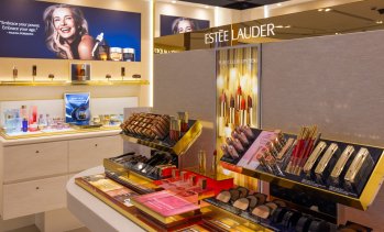 Estee Lauder увеличава разходите за преструктуриране до 1,75 млрд. долара