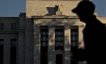 Фед променя стрес тестовете за банките, Wall Street приветства решението