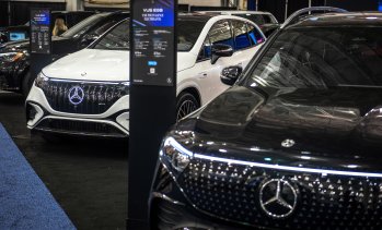 BNP Paribas преговаря за придобиване на бизнеса за лизинг на автомобили на Mercedes