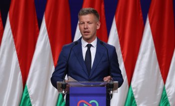 Мадяр инициира отстраняването на унгарския президент чрез поправка в Конституцията