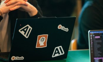 Anthropic изпревари OpenAI като най-високо оценения стартъп за изкуствен интелект