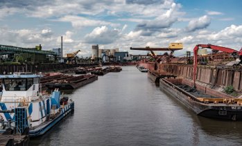 Не война, а климат: Рейн е поредният ключов воден път, застрашен от затваряне
