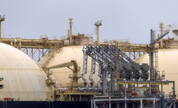 Рисковете за доставките от Близкия изток повишиха цените на газа в Европа до 3-годишен връх