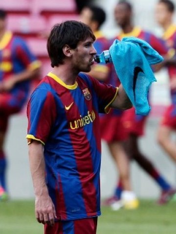 <p>
	Ако победят Манчестър, Меси и сие ще си поделят 20 млн. долара. <em>Снимка: Ройтерс</em></p>
