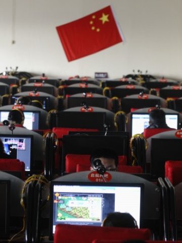 <p>
	Ползването на интернет в Китай никога не е анонимно. С<em>нимка: Ройтерс</em></p>
