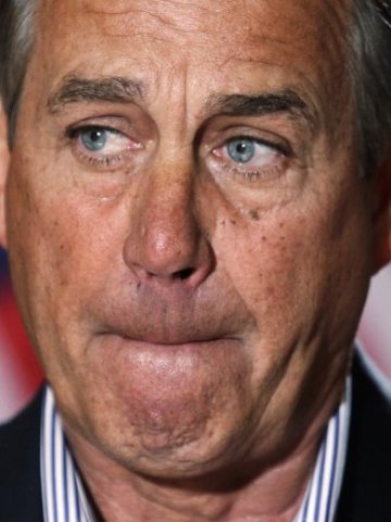 <p>
	Джон Бейнър е готов да преглътне по-високи данъци за богатите срещу по-сериозни съкращения на социалните разходи. <em>Снимка: Ройтерс</em></p>
