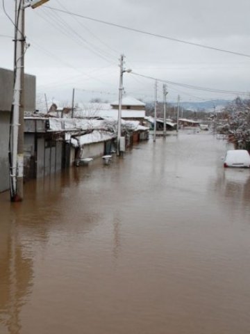 <p>
	Така изглеждаха само преди два дни улиците в засегнатите общини &nbsp; &nbsp; &nbsp; &nbsp;Снимка: БТА</p>
