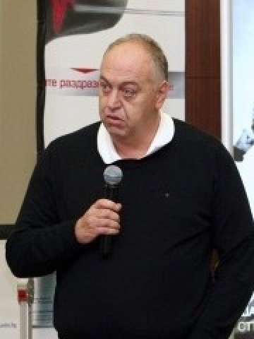 <p>
	Румен Янчев <em>Снимка: Investor.bg</em></p>
