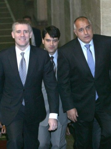 <p>
	Двамата премиери&nbsp;Игор Лукшич (л.) и Борисов. <em>Снимка: БТА</em></p>
