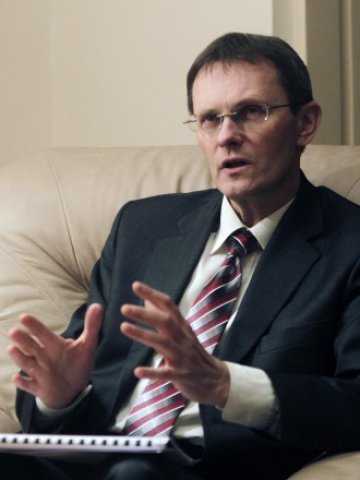 <p>
	Латвийският министър на финансите Андрис Вилкс. <em>Снимка: Архив Ройтерс</em></p>
