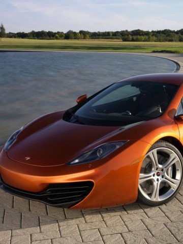 Моделът McLaren MP4-12C