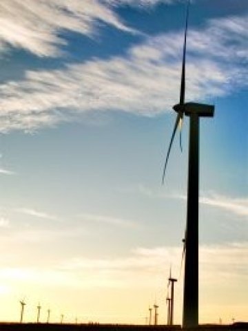 <p>
	Двете компании са сред най-агресивните инвеститори в зелена енергия в Румъния. <em>Снимка: sxc.hu</em></p>
