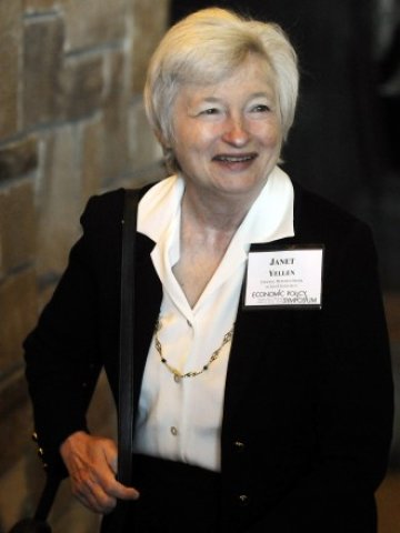 <p style="text-align: justify;">
	Твърд фаворит за поста председател на Фед сега вече е Джанет Йелън. <em>Снимка: Ройтерс</em></p>
