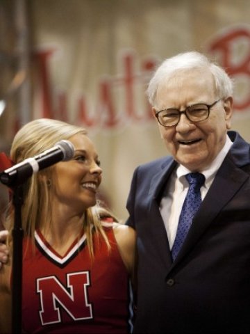 <p>
	<em>Уорън Бъфет. Снимка: Ройтерс</em></p>
