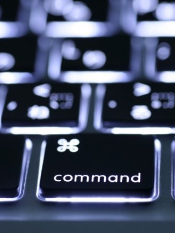 <p>
	Според&nbsp;AppleInisder.com компанията вече е поръчала 380 000 MacBook Air с новите процесори Intel Sandy Bridge.&nbsp;<em>Снимка: sxc.hu</em></p>
