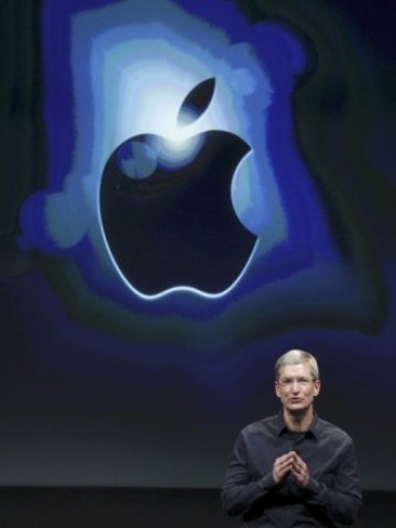 <p>
	Главният изпълнителен директор на Apple Тим Кук.&nbsp;<em>Снимка: Ройтерс</em></p>
