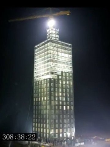 <p>
	Етап от строителството на сградата. <em>Снимка: Broad Group</em></p>
