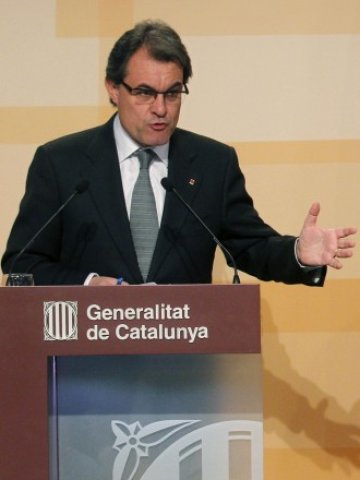 <p>
	Артур Мас. <em>Снимка: Ройтерс</em></p>
