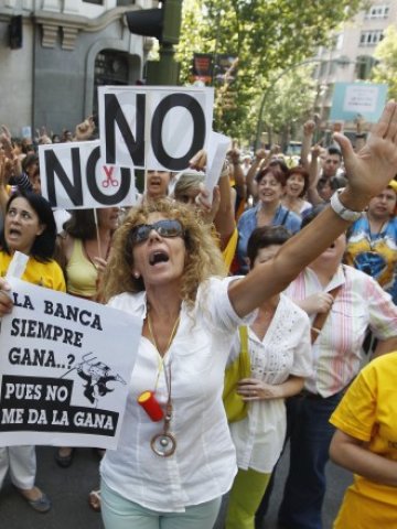 <p>
	Демонстрация в Мадрид по повод мерките за бюджетни огрничения.<em> Снимка: Ройтерс</em></p>
