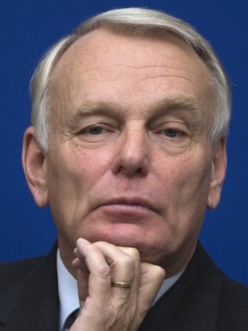 <p>
	Френският премиер Жан-Марк Арно. <em>Снимка: Ройтерс</em></p>
