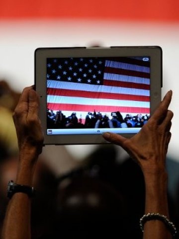 <p>
	Пазарът на таблети се доминира от iPad и iPad 2.<em> Снимка: Ройтерс</em></p>
