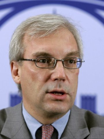 <p>
	Руският постоянен посланик в алианса Александър Грушко. <em>Снимка: архив Ройтерс</em></p>
