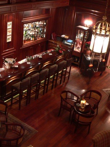 <p>Малък бар и приятна обстановка - това е новият хит сред лондончани от всички възрасти. <i>Снимка: Rama Лиценз: </i><a target="_blank" href="http://creativecommons.org/licenses/by/2.0/"><i><b>Creative Commons</b></i></a></p>