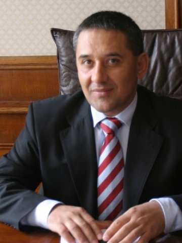 <p style="text-align: justify;">
	Калин Христов. <em>Снимка: БНБ</em></p>
